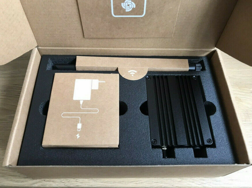 RAK v2 Wireless Hotspot Helium HNT Miner 915 MHz
