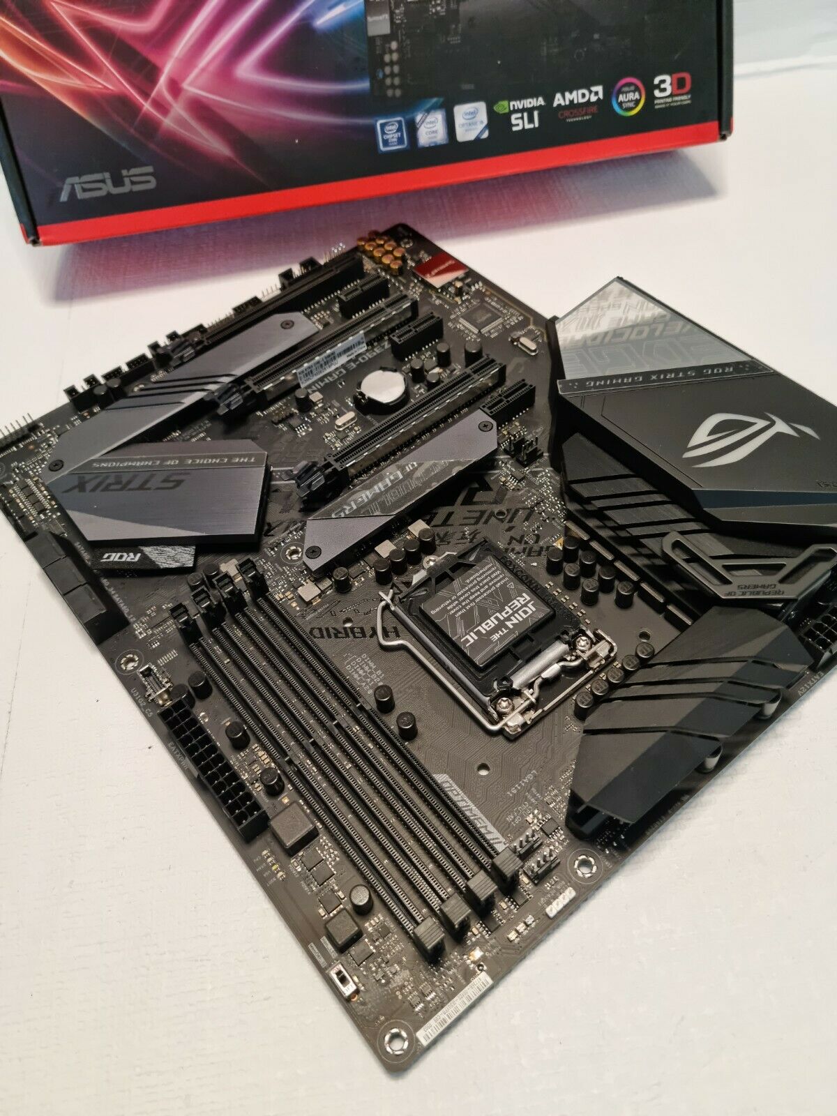 ASUS ROG Strix Z390-E Gaming Mainboard Sockel L1151