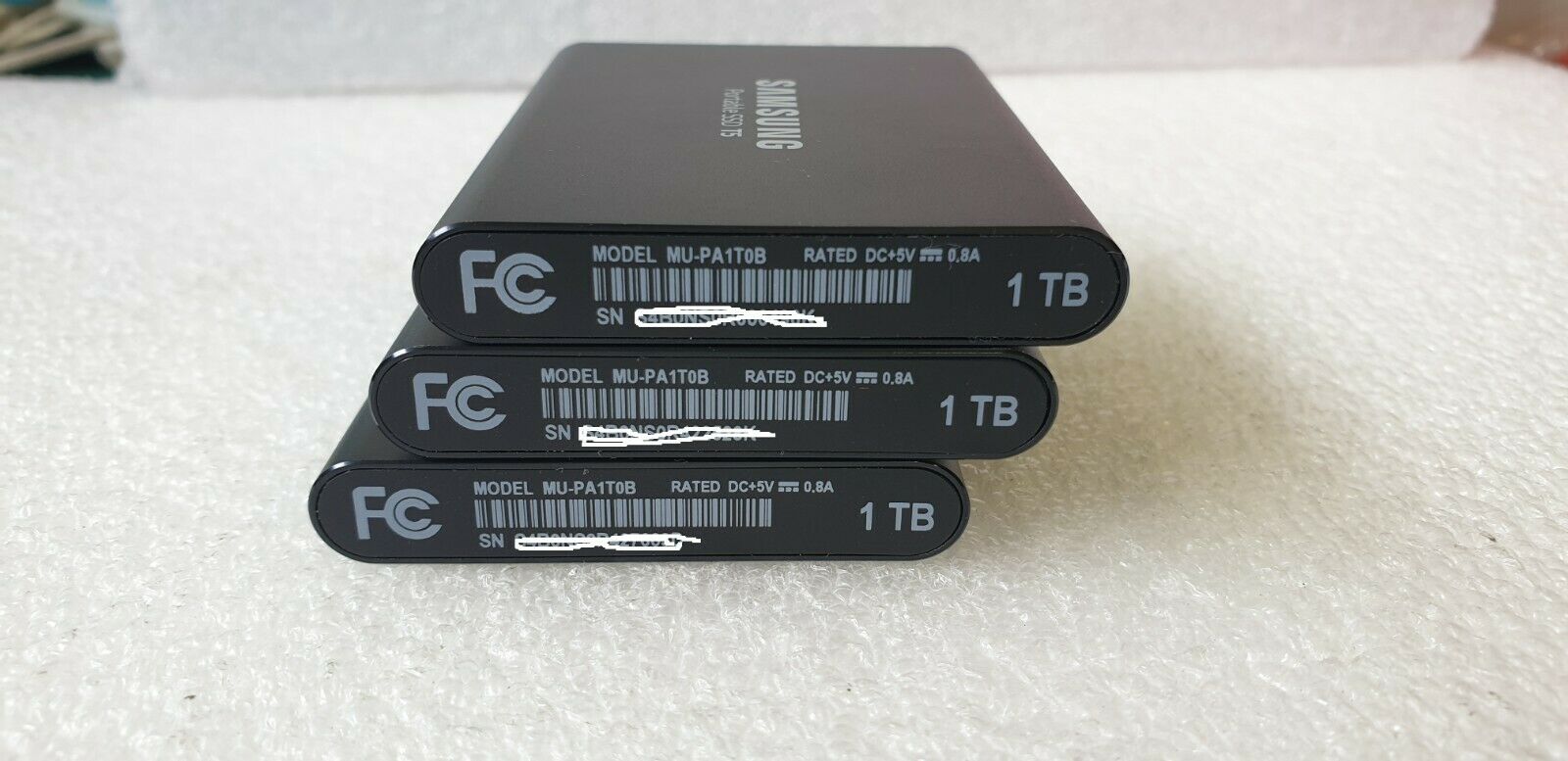 Samsung T5 1TB SSD portable external solid state drive data back up USB-C USB3 g