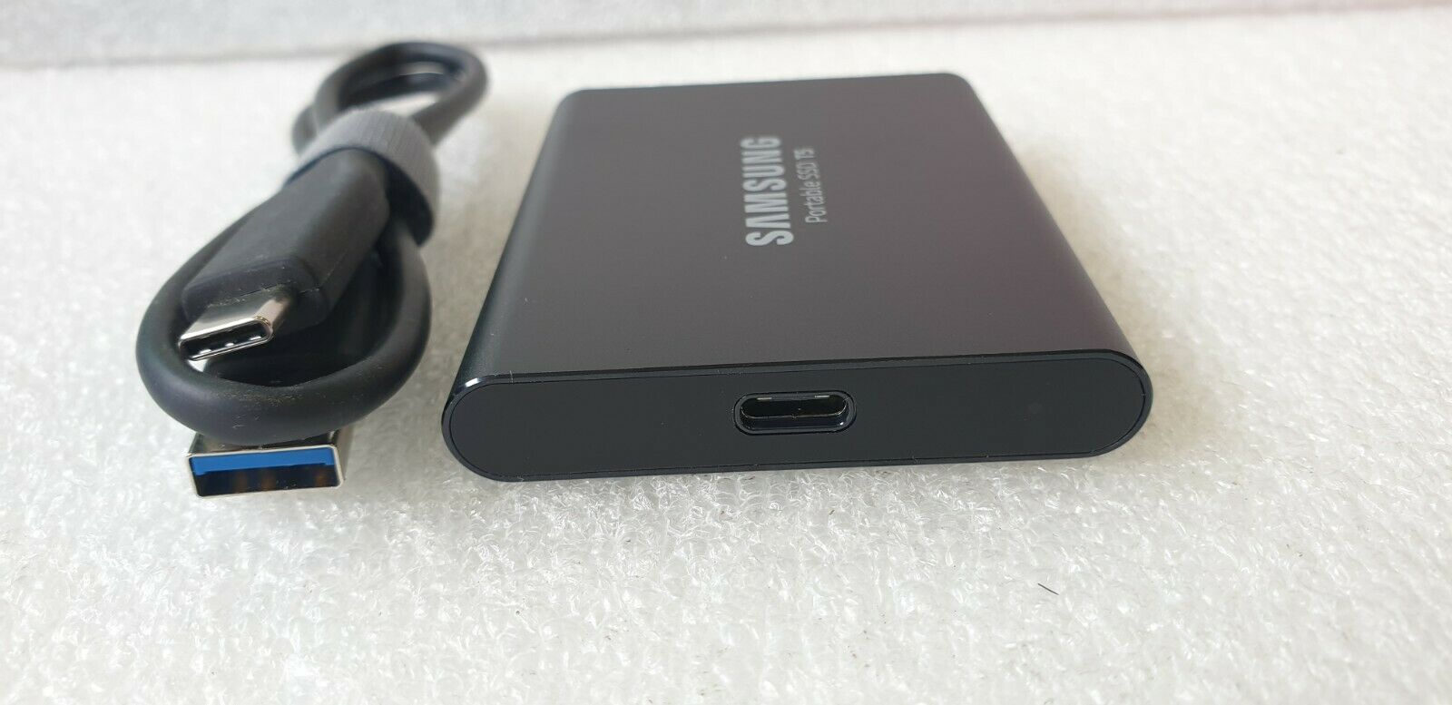 Samsung T5 1TB SSD portable external solid state drive data back up USB-C USB3 g